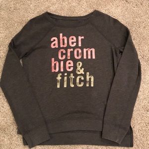 Abercrombie & Fitch crew neck shirt